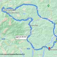 Mappa di un itinerario in moto che include il Passo della Mauria, con tappe a Sella di Razzo, Forni di Sopra e San Daniele del Friuli.