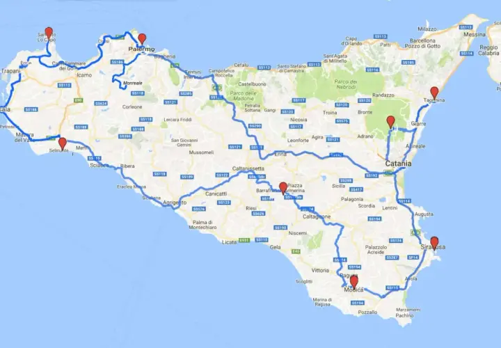 Itinerari moto Sicilia: un viaggio tra Palermo, Taormina e Siracusa, con tappe a Ragusa e Modica.