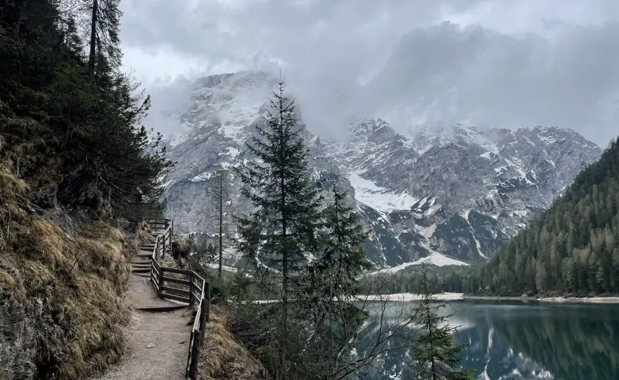 Brunico - Lago di Braies in moto: evita le code, goditi il viaggio