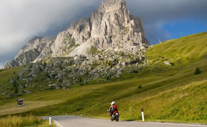 Passo del Cerro in moto - La guida completa per il tuo giro