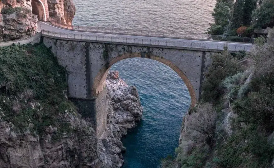 Furore in moto - Guida rapida al fiordo della Costiera Amalfitana