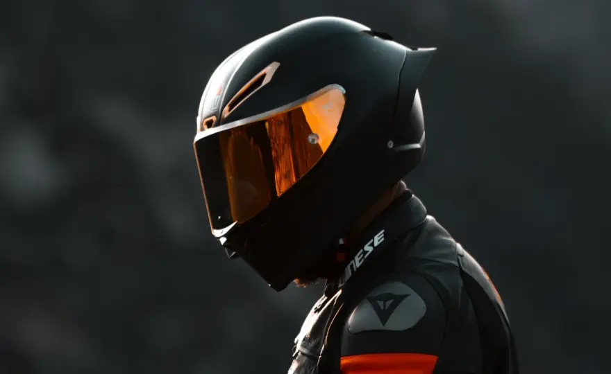 Casco integrale: la scelta giusta per i tuoi viaggi in moto?