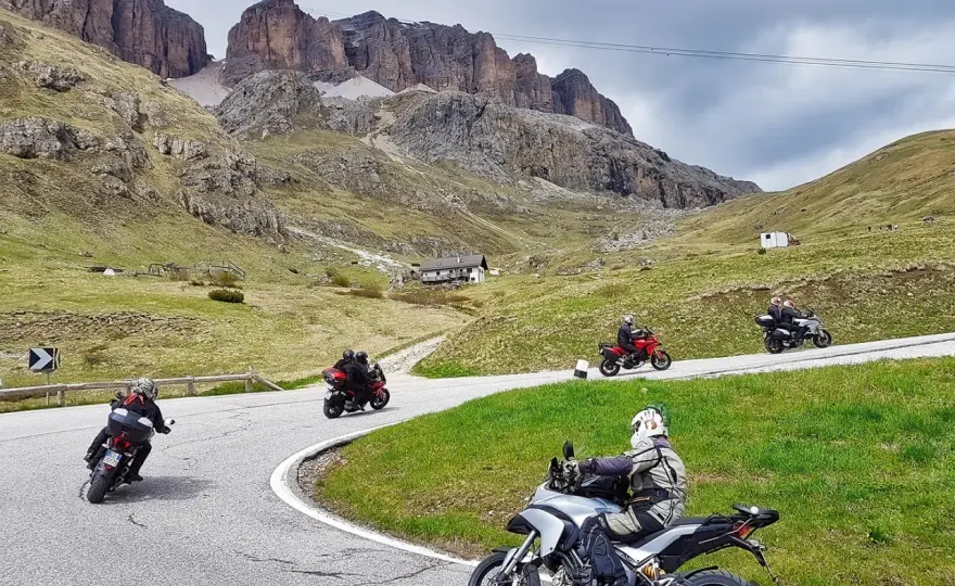 Passo Cappelletta in moto - Guida completa per motociclisti