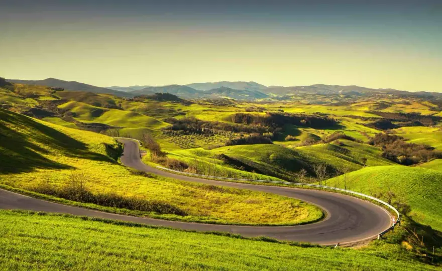 Via Volterrana in moto - Guida completa per un viaggio perfetto