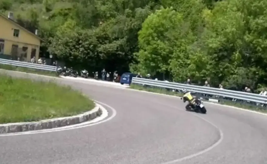 Salita del Costo in moto - La guida definitiva per Asiago