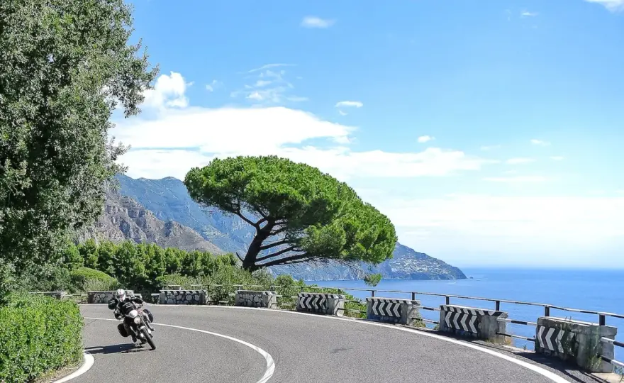 Monterosso in Moto - Guida Completa per un Viaggio Perfetto