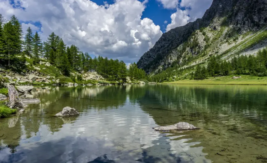 Laghi Valle d'Aosta in moto - Soste perfette per ogni viaggio